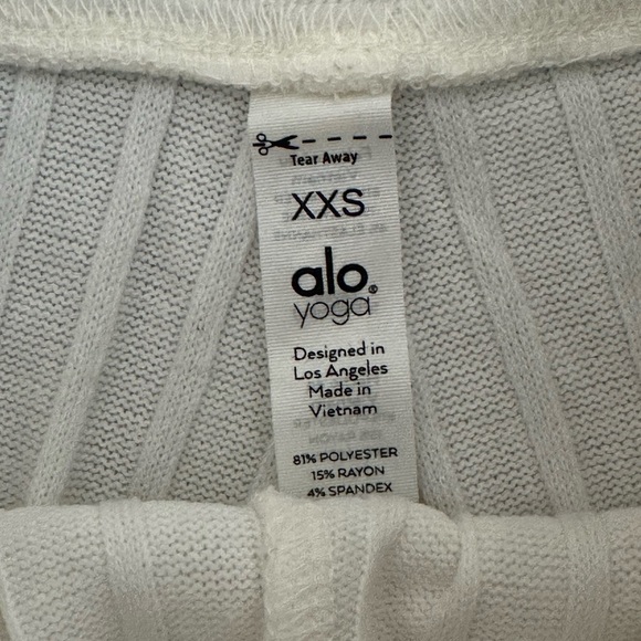 ALO LOUNGE SET; bralette and shorts - Picture 4 of 4